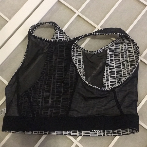 Victoria’s Secret Sports Bra VSX New S mesh black - Picture 5 of 9